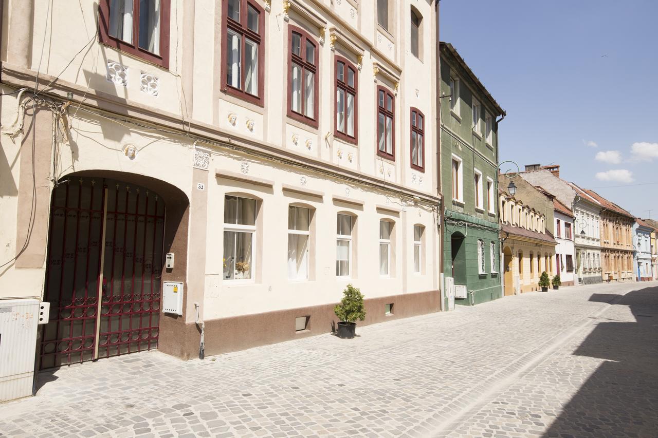 Sunny Old Town Apartment Braşov Exteriör bild
